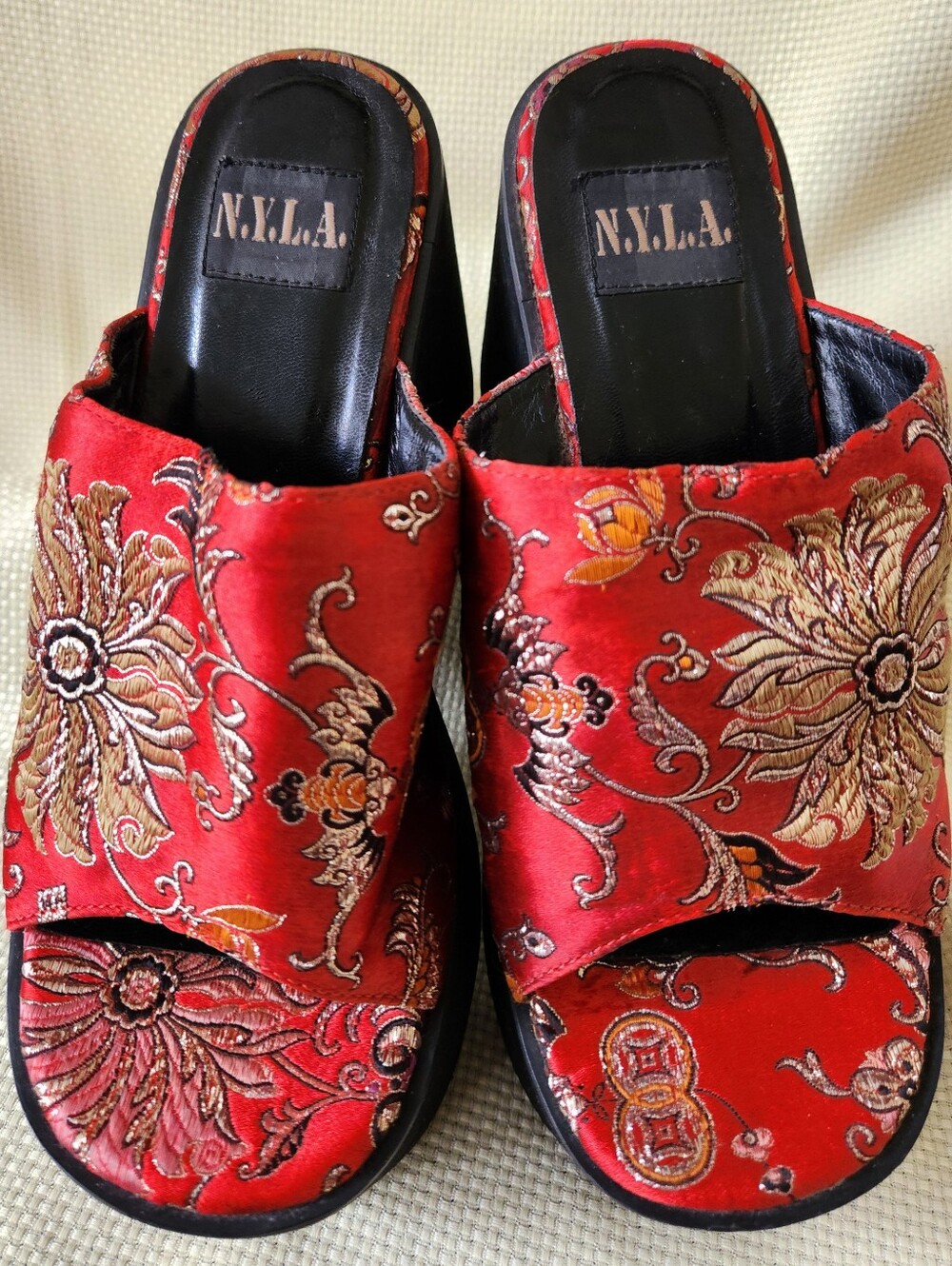 VTG 90s Y2K NYLA Mega Platform Sandals Red Silk Asian Inspired Brocade Sz 8 Read